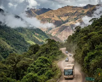 Ruta escénica de retorno desde la selva a Cusco