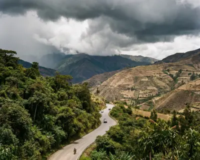 Ruta escénica de retorno desde la selva a Cusco